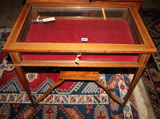 Edwardian inlaid bijouterie table, with stage under